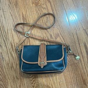 Vintage Dooney & Bourke crossbody